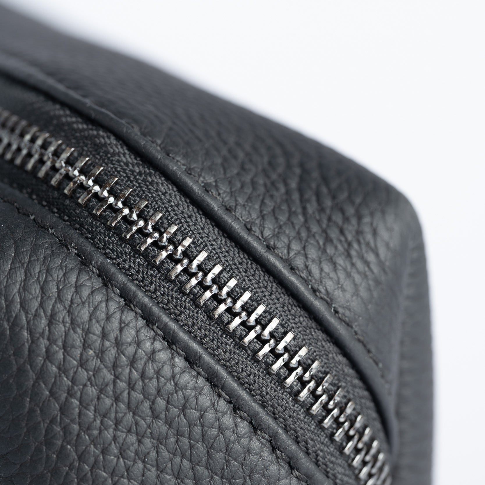 Motion Crossbody Sling