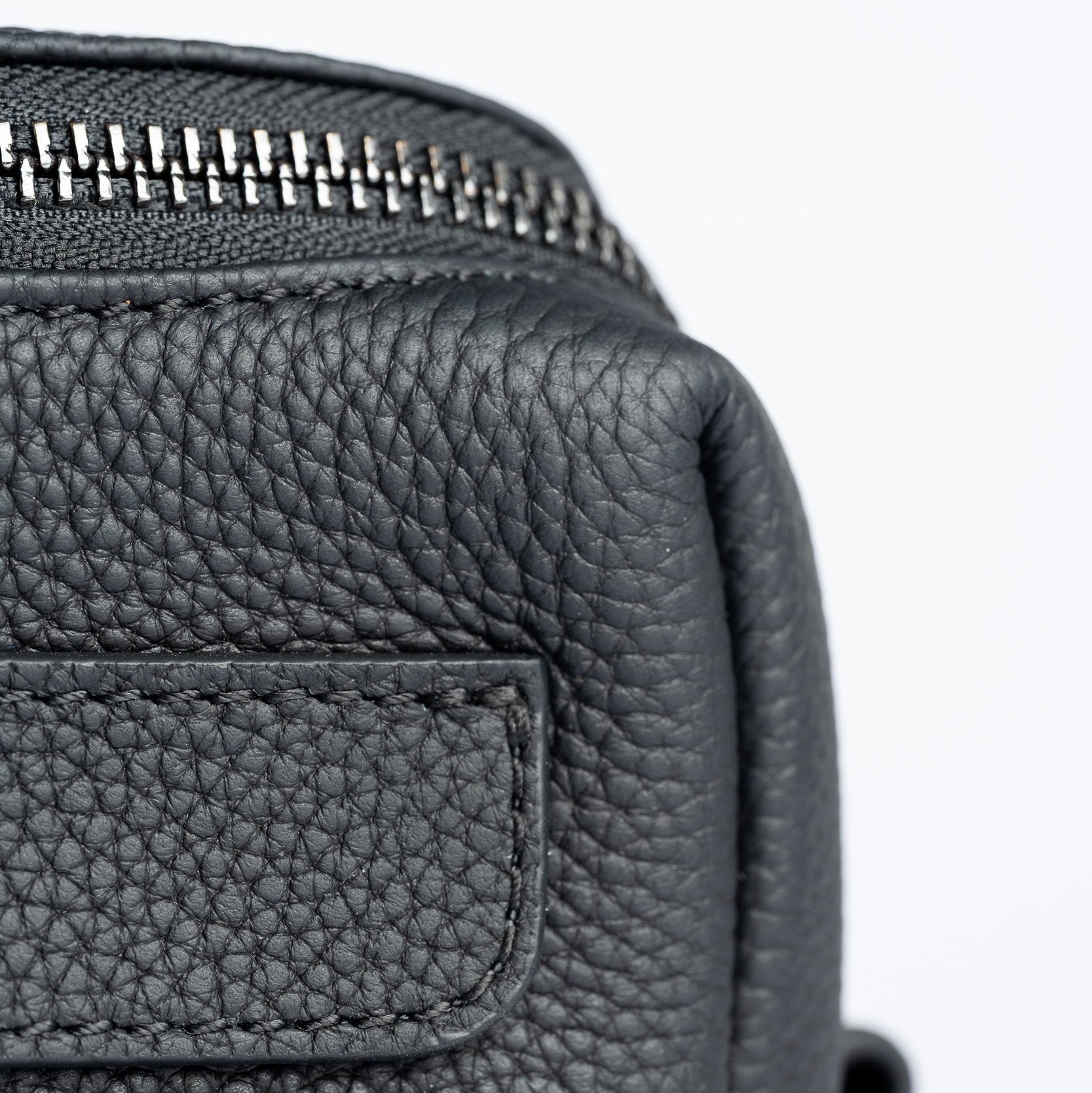 Motion Crossbody Sling